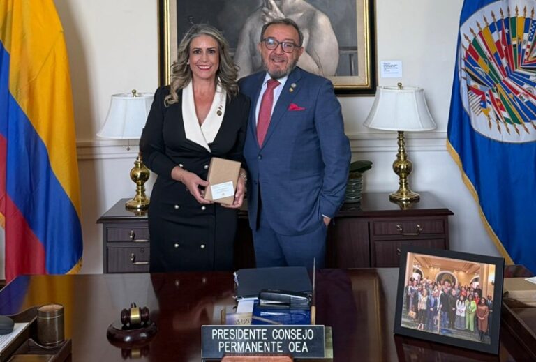 Paulina Rubio refuerza democracia y cooperación interamericana en Washington