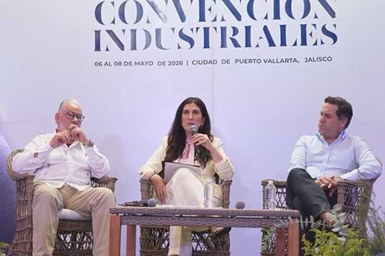 Kenia López Rabadán vincula soberanía con seguridad y estabilidad comercial en México