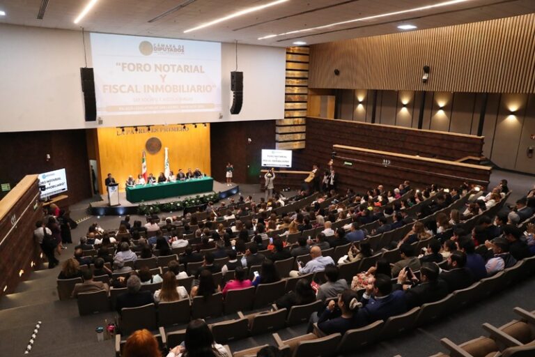 Xóchitl Arzola impulsa modernización notarial e inmobiliaria