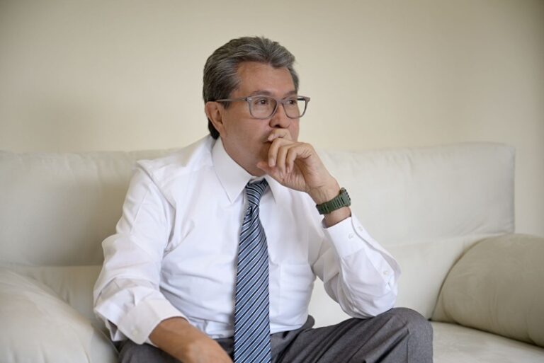 Ricardo Monreal Ávila respalda rechazo a megaproyecto en Mahahual