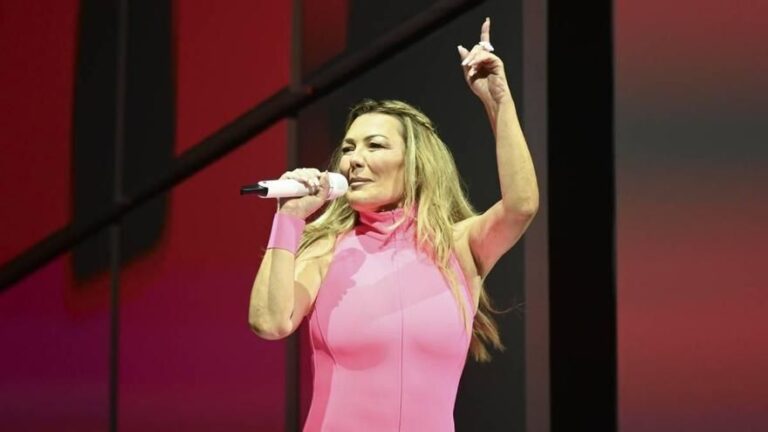 La Oreja de Van Gogh ajusta repertorio tras fallas técnicas en Bilbao