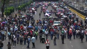Marchas CNTE afectan Reforma, Zócalo y Centro de CDMX