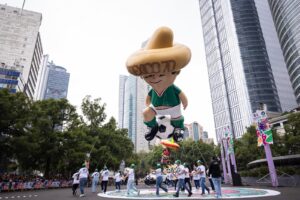 Futbol y cultura conquistan Reforma en una celebración multitudinaria rumbo al Mundial