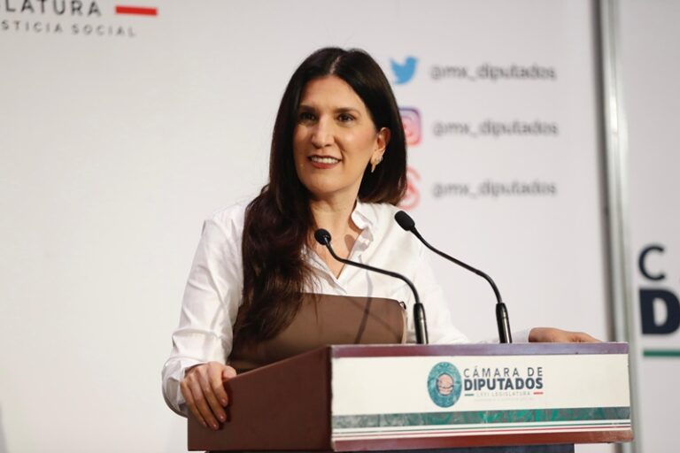 Kenia López advierte ilegalidad por actos anticipados de campaña en Morena