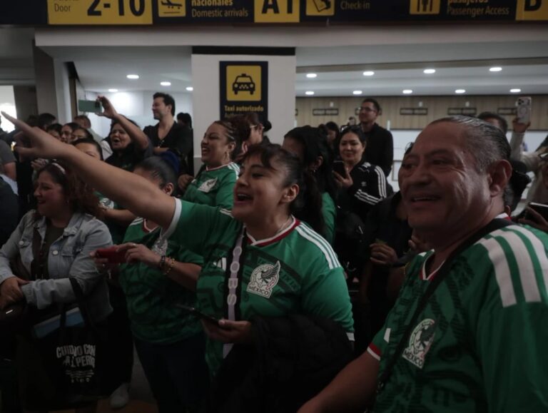 Activan home office y paro escolar parcial en CDMX por partido del Tri; buscan reducir caos vial y saturación