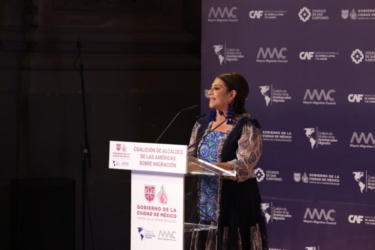 Migración no es un delito, afirma Clara Brugada al cuestionar operativos en Estados Unidos