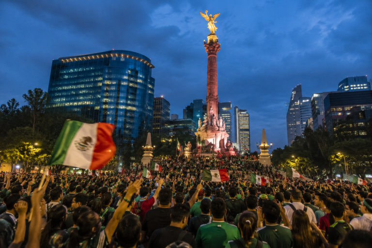 Fallecido en el Ángel de la Independencia ya fue identificado, informa el Gobierno de CDMX
