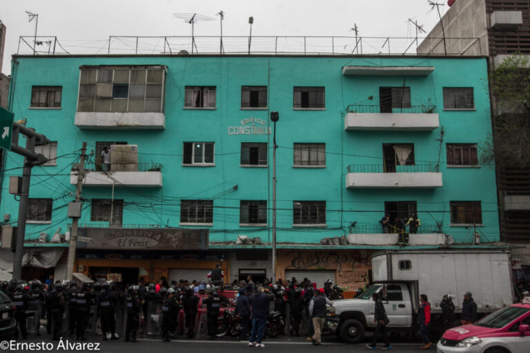 Contratos falsos y juicios simulados: así operan las mafias del despojo en la Ciudad de México