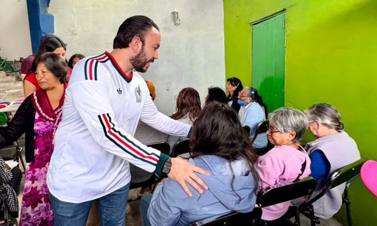 Faruk Miguel mantiene reuniones de proximidad con vecinos de Santa Úrsula