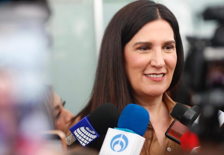 Exigen rendición de cuentas tras señalamientos de Kenia López Rabadán