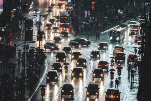 Caos vial en CDMX: Marchas y lluvias afectan movilidad hoy