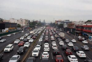Impacto logístico en CDMX por diez cortes viales y lluvias vespertinas