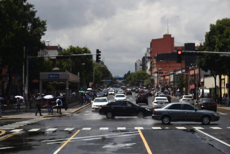 Movilidad en CDMX enfrentará 7 concentraciones y 75% de probabilidad de lluvia