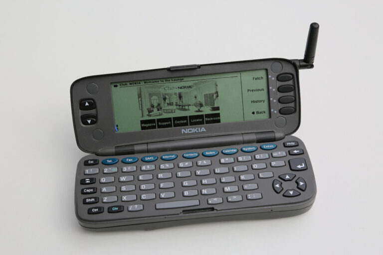 Nokia 9000 Communicator: el teléfono que imaginó el smartphone una década antes del iPhone