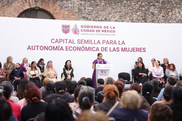 “Abuelitas y Abuelitos de Oro” promueve actividad física e inclusión digital