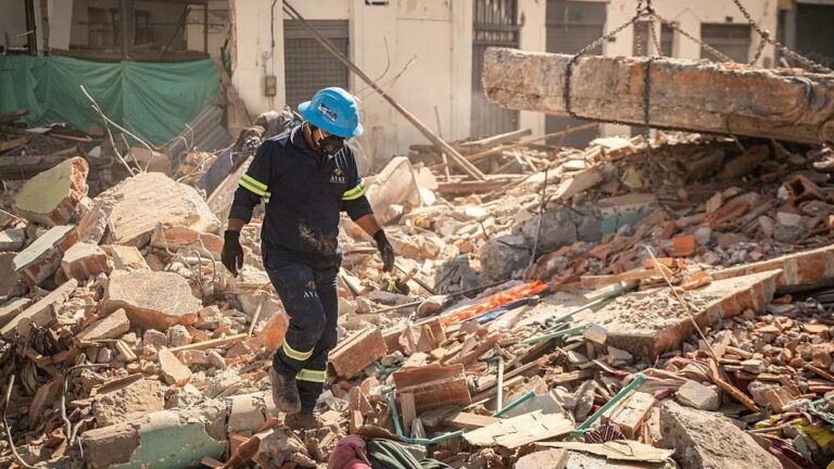 Terremoto en Colombia deja 254 muertos y cientos de heridos