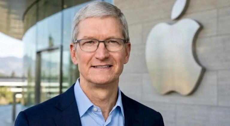 Tim Cook deja la dirección de Apple tras quince años de gestión
