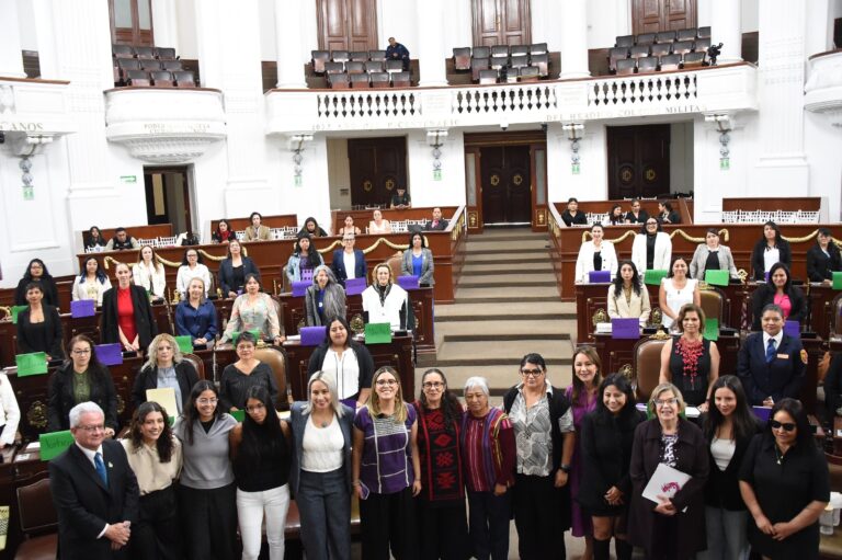 Parlamento de Mujeres lleva 66 iniciativas al Congreso capitalino; seis fueron aprobadas