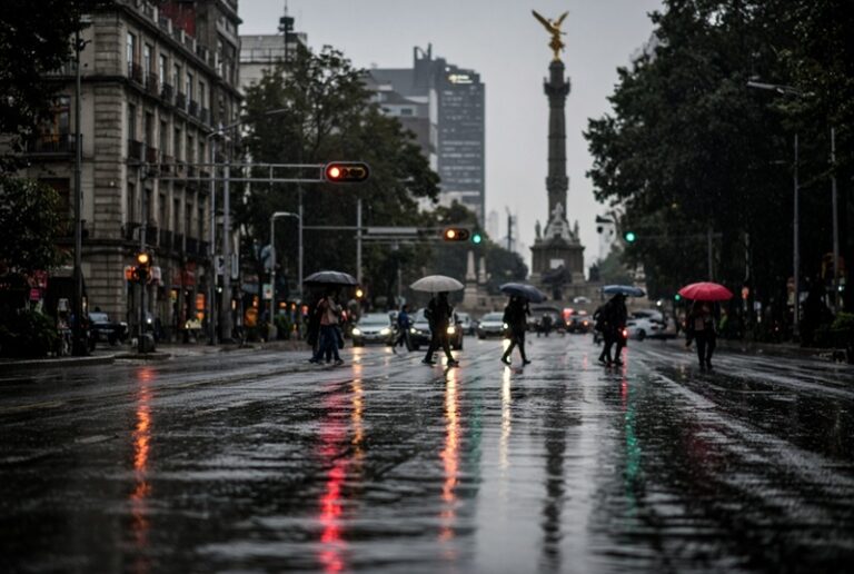 CDMX registra marchas lluvias y restricciones viales este 10 de octubre