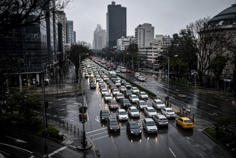 CDMX registra 5 movilizaciones masivas y retrasos en 8 líneas del Metro