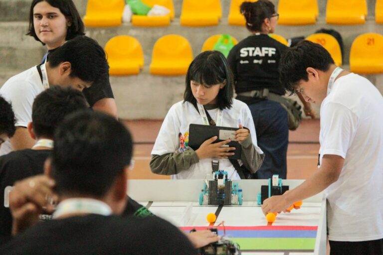 Doce equipos de PILARES compiten en la fase nacional de la World Robot Olympiad
