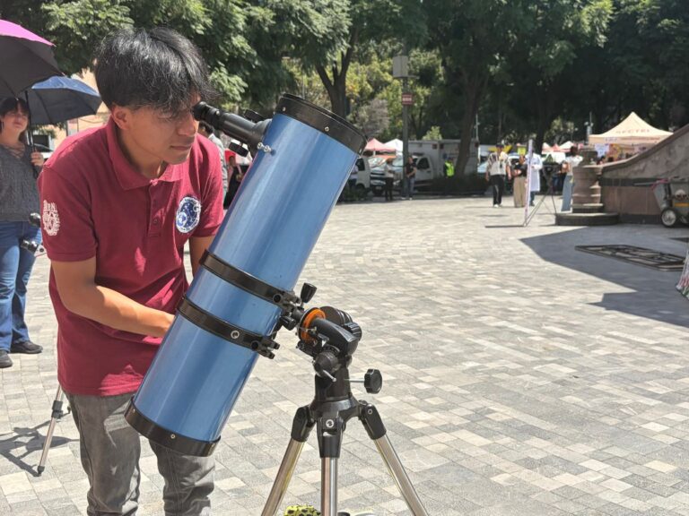 Efecto mariposa, telescopios y salud: así fue la décima edición del Zócalo de las Ciencias