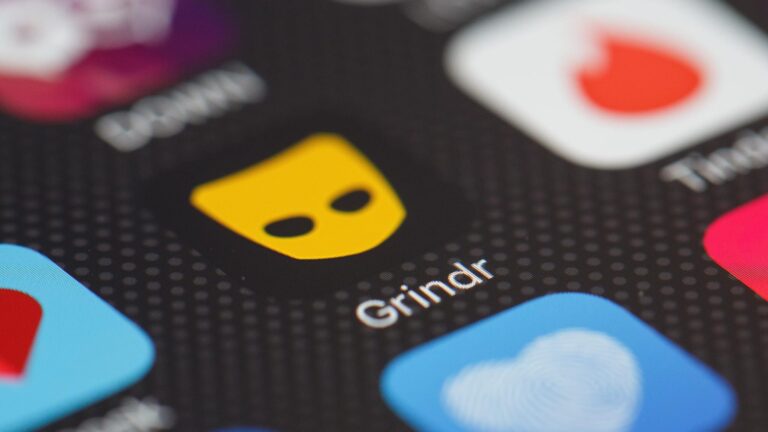 Grindr pagará millonaria cifra por compartir el estado de VIH de sus usuarios