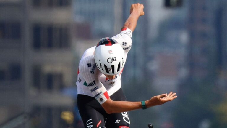 Isaac del Toro gana el GP de Montreal con sprint espectacular