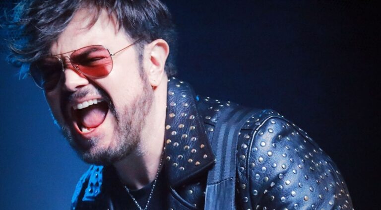 Polémicas de Aleks Syntek disparan 630% las reproducciones de su música