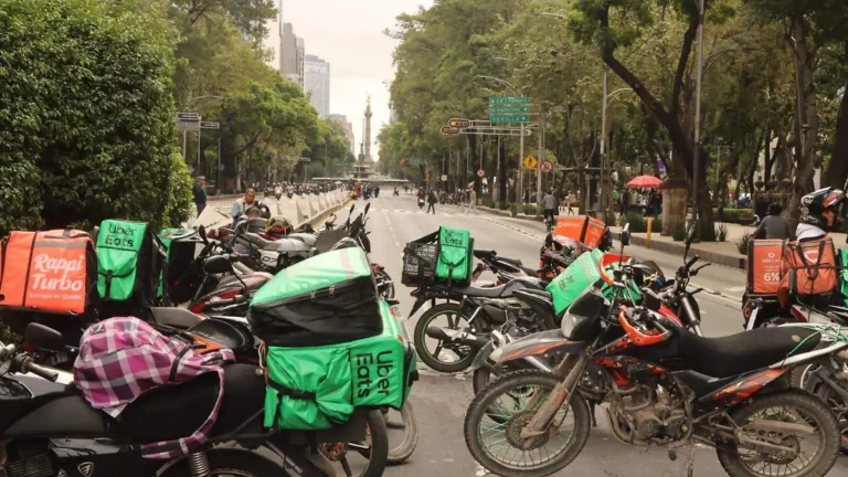 Tras el U20, Brugada plantea nuevas acciones para trabajadores de reparto en CDMX