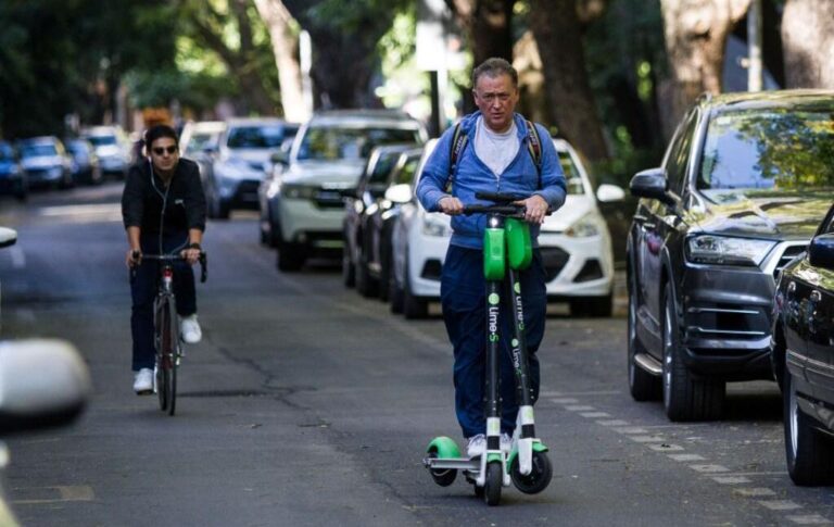 ¿Tienes scooter o bici eléctrica? CDMX fija plazo para regularizarlos y evitar multas