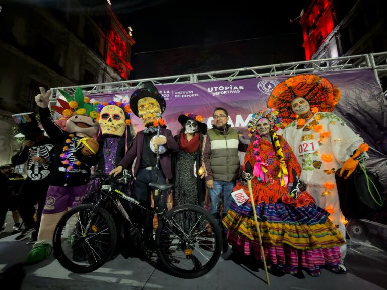 Caminata al Mictlán convierte un espacio público de Tlalpan en punto de encuentro