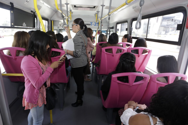 Primera ruta del Metrobús conducida solo por mujeres conecta Reforma con el AICM
