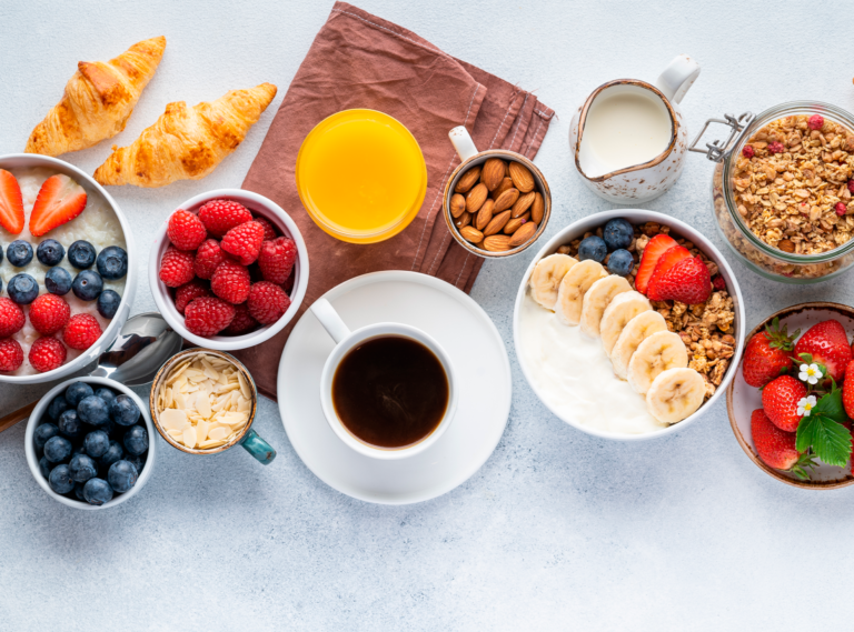 ¿Desayunar lo mismo todos los días es saludable? Esto dicen los especialistas