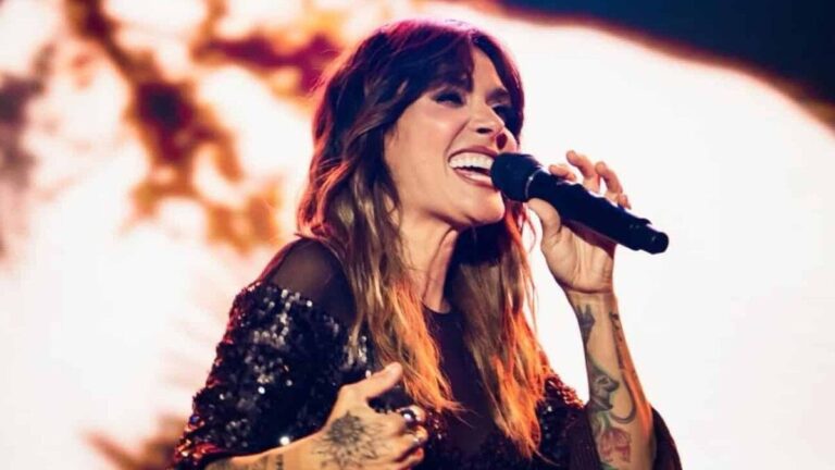 Kany García revela que padece una enfermedad crónica que afecta su columna
