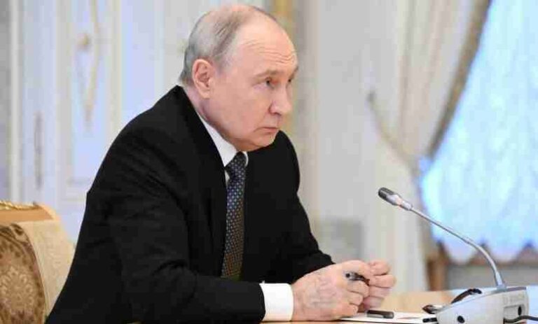 Putin acepta reanudar las negociaciones de paz con Ucrania con mediación de EU