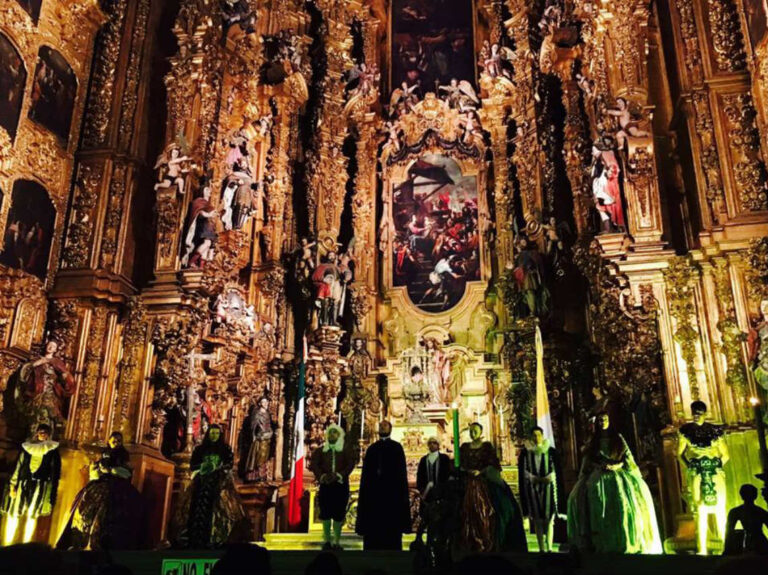 Una noche para recordar: la Catedral Metropolitana abre sus espacios más secretos por Día de Muertos