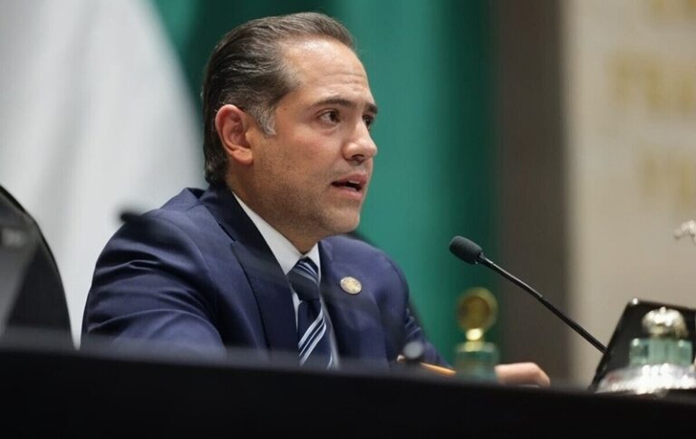 Raúl Bolaños-Cacho cita al contralor del INE por presunta corrupción