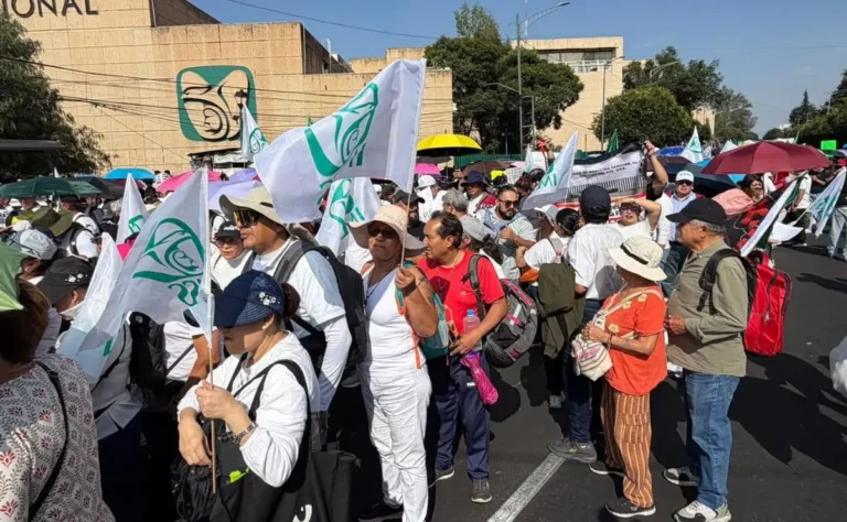 Miércoles de marchas en CDMX: protestas llegarán al Zócalo y a oficinas del IMSS