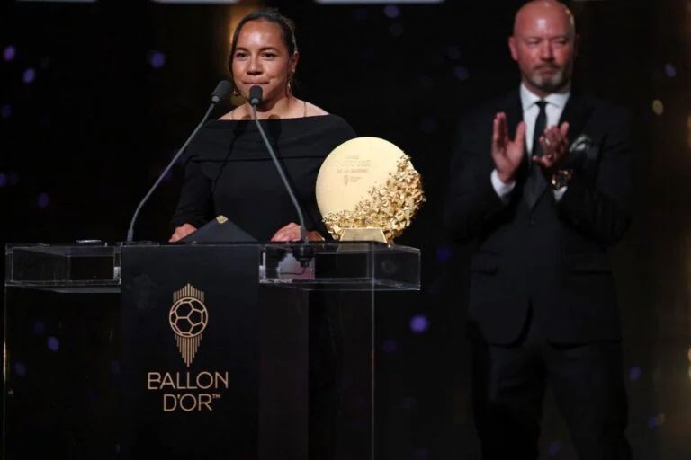 ¡Charlyn Corral hace historia! Gana premio en el Balón de Oro 2026